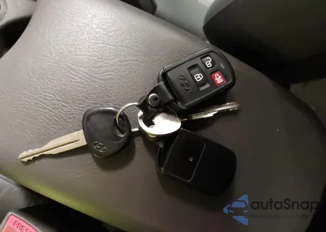 2003 Hyundai Santa Fe Gls/Lx from USA, damaged, VIN KM8SC73D23U447929